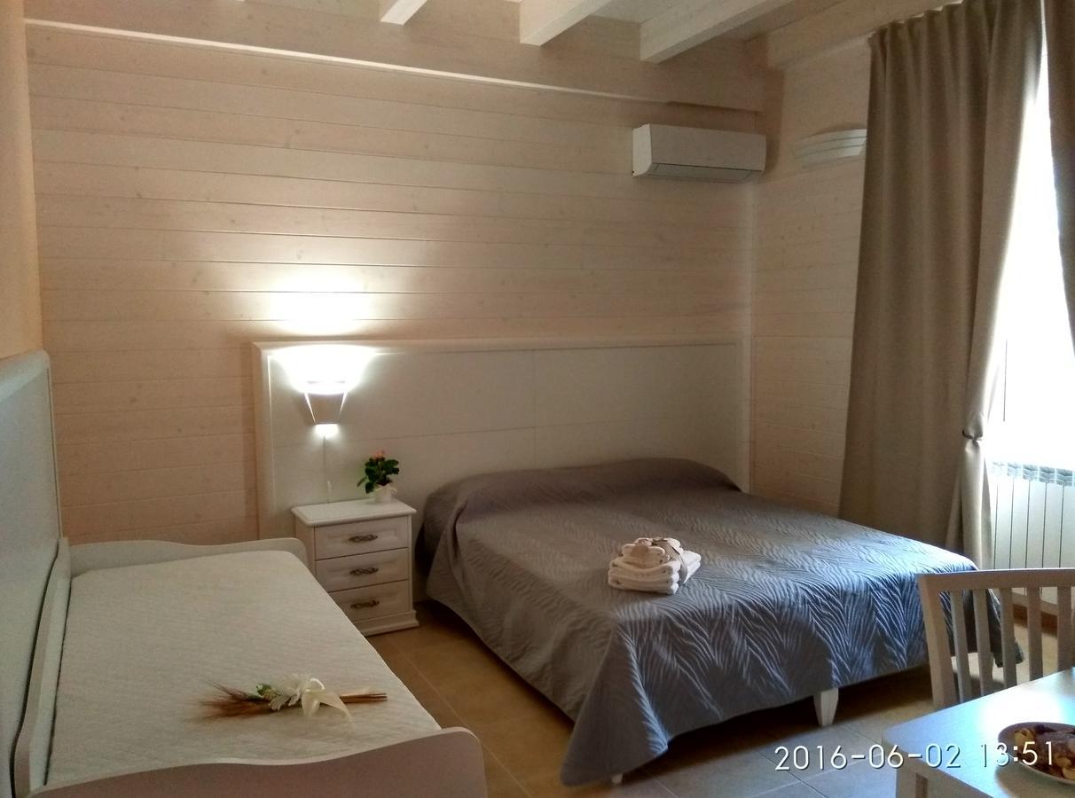 Le Camelie Bed & Breakfast Marina di Ginosa ภายนอก รูปภาพ