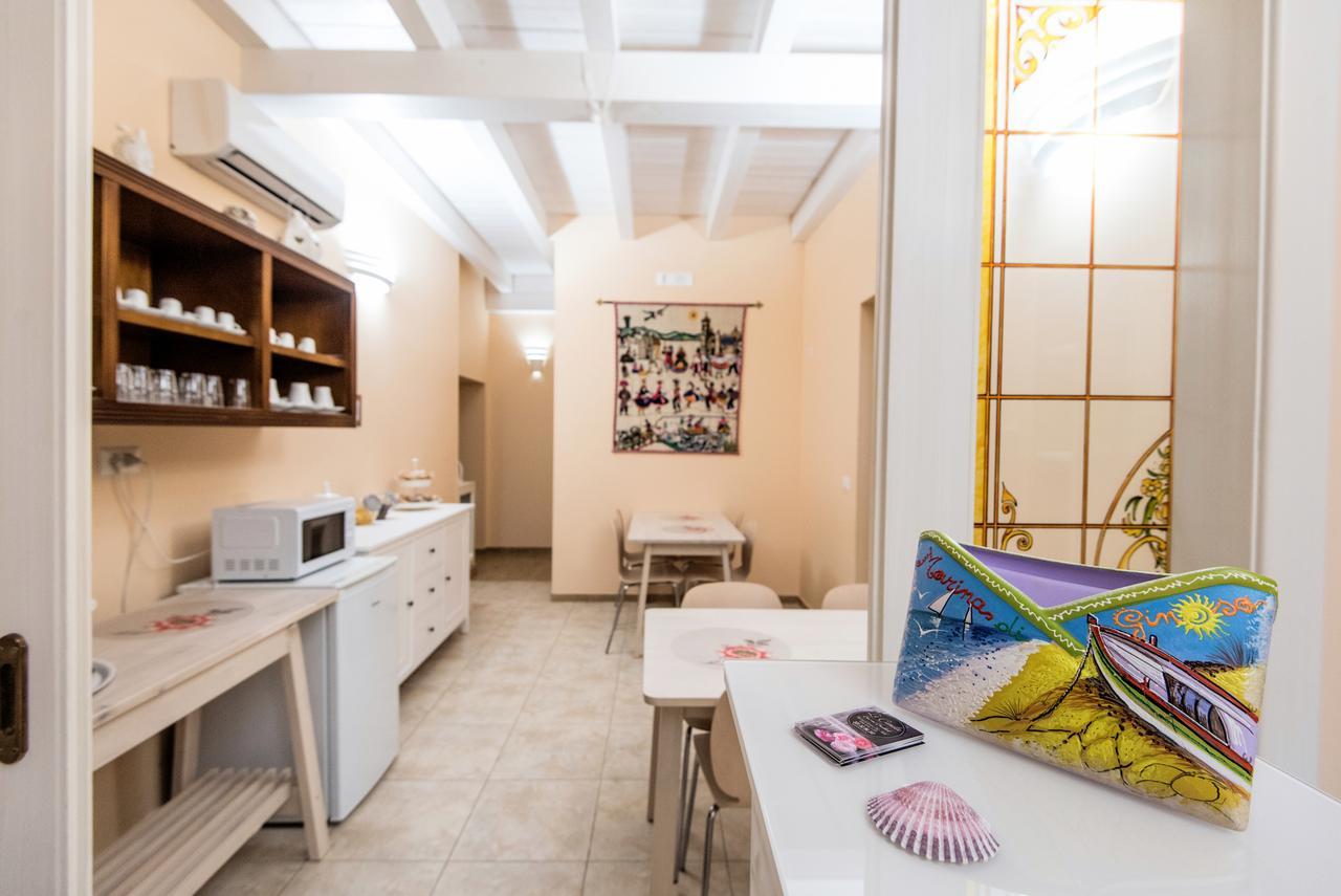 Le Camelie Bed & Breakfast Marina di Ginosa ภายนอก รูปภาพ